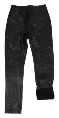 Černé koženkové zateplené tregíny F&F