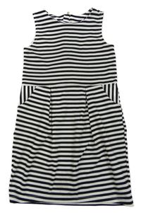 Černo-bílé pruhované šaty s kapsami H&M