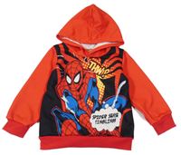 Červená mikina se Spidermanem a kapucí