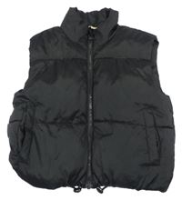 Černá šusťáková zateplená vesta Matalan