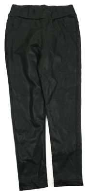 Černé koženkové tregíny