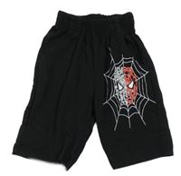 Černé teplákové kraťasy se Spider-manem 