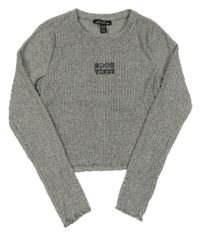 Nové - Šedé žebrované úpletové crop triko s nápisem New Look