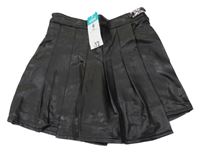 Nové - Černé koženkové sukňové kraťasy Matalan