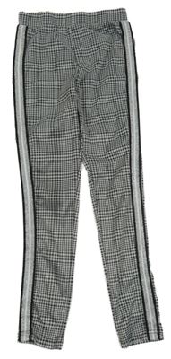 Černo-bílé vzorované sportovní legíny Y.F.K.