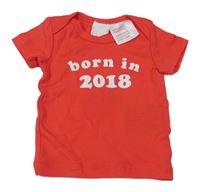 Červené tričko s nápisem H&M