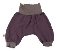 Fialové žebrované baggy tepláky s šedým pasem 