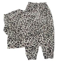 Světlerůžové žebrované plyšové pyžamo s leopardím vzorem