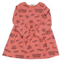 Růžové šaty s nápisy H&M