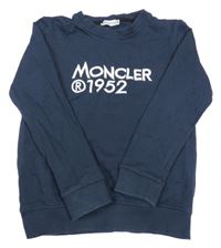 Tmavomodrá mikina s nápisem a číslem Moncler