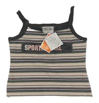 Nové - pruhovano-tmavošedý crop top s nápisem 