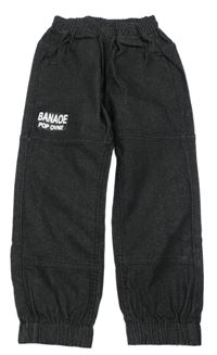 Černé cuff rifle s nápisem