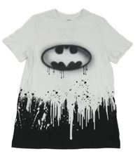 Bílo-černé tričko s Batmanem a skvrnkami 