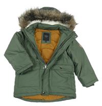 Khaki šusťáková zimní bunda s odepínací kapucí s kožešinou name it.