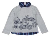 Šedé triko s potiskem motorek a modrým límečkem C&A