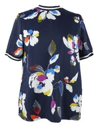 Dámská tmavomodrá květovaná halenka Vero Moda 