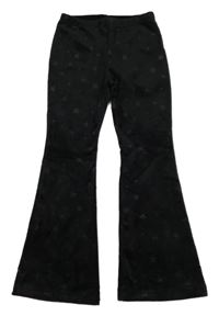 Černé sametové flare kalhoty s hvězdičkami C&A