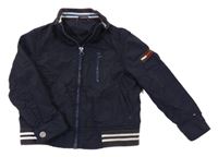Tmavomodrý šusťákový podzimní bomber s pruhy Tommy Hilfiger