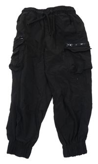 Černé cuff šusťákové kalhoty s kapsami River Island