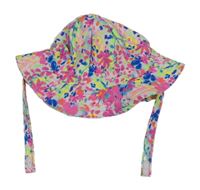 Bílo-barevný UV klobouk s květy a lístečky St. Bernard