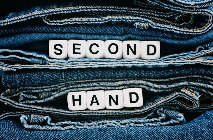 7 důvodů pro nákup oblečení v online second handu